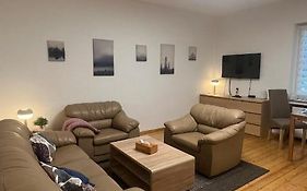 Erdgeschoss Apartment Am Park Im Theaterviertel In Oberhausen